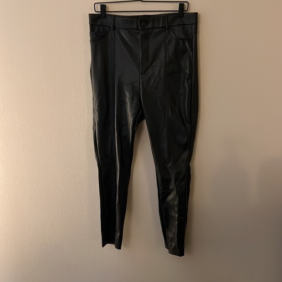 Zara Black Faux Leather High Rise Ankle Zip Leggings - Picture 2 of 10